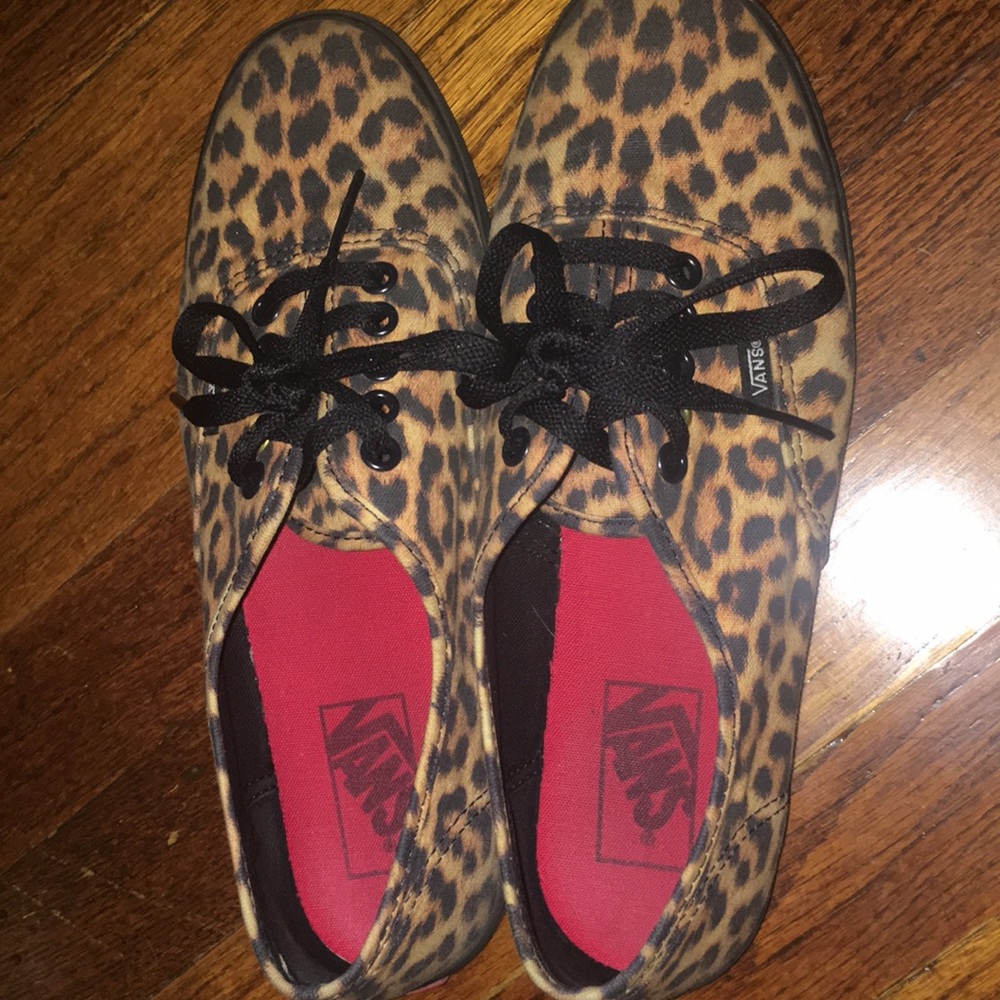 Leopard Vans